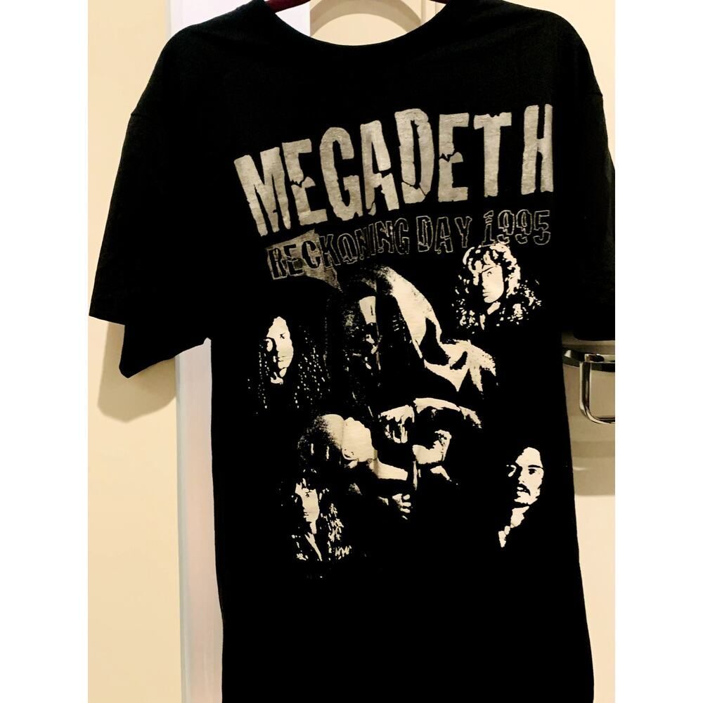 Gucci Sunglasses - 2 Item Bundle - Y2K Oversized - Megadeth Band Tee Shirt XL